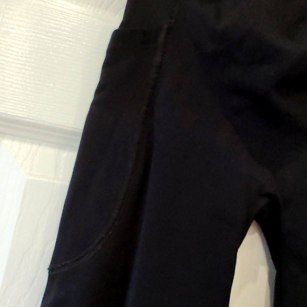 Blanqi maternity leggings with pockets